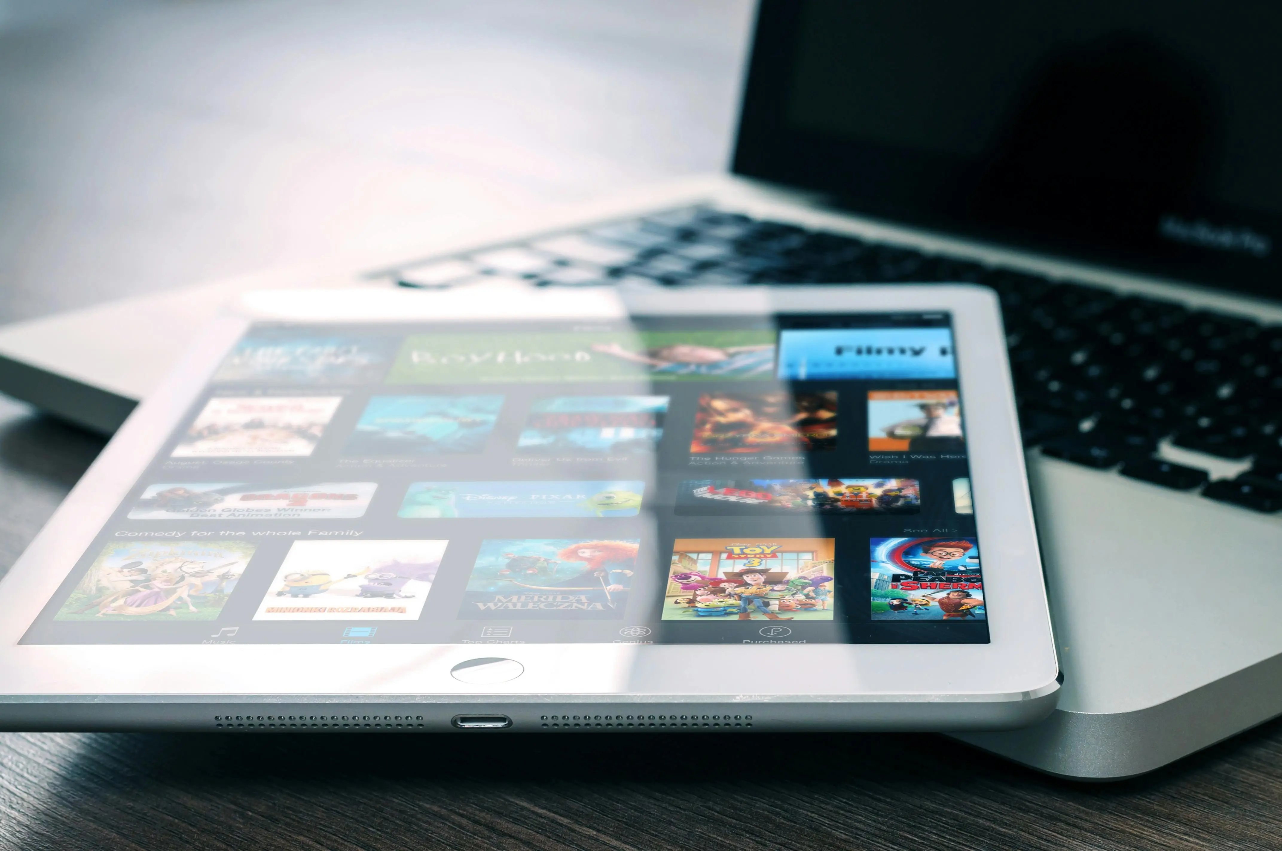 4-Person Team Sells Nearly 8,000 Units in 3 Days: How Is TikTok Shop Full-Service Helping Great Products Go Global?